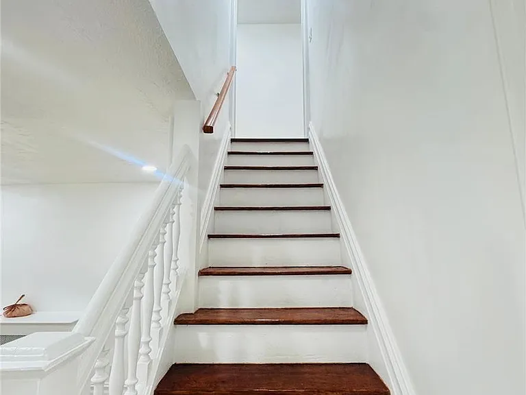 622 Cleveland St — Photo 25