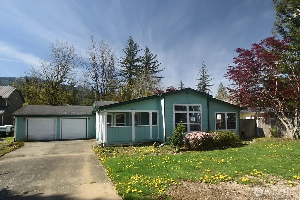 16010 Goldbar Boulevard photo 1