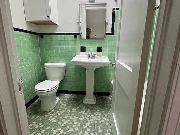 5th image of 1014 N Monroe St #3