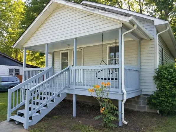 43 Edwards Rd, Waynesville, NC 28786