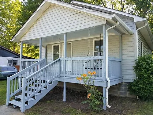 43 Edwards Rd Photo 1