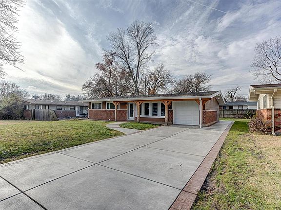 4th image of 10709 Hallstead Dr