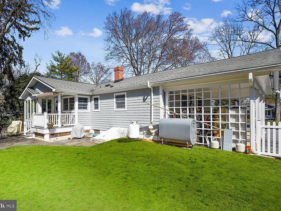 1st image of 4868 Church Ln