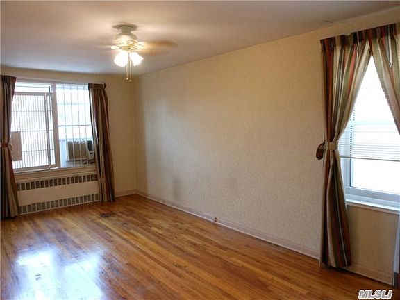 3rd image of 13810 Franklin Ave APT 7K