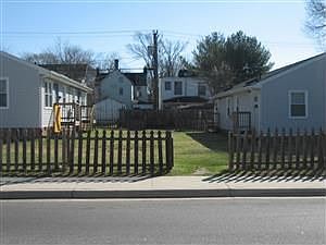 1st image of 1603 Monteiro Ave