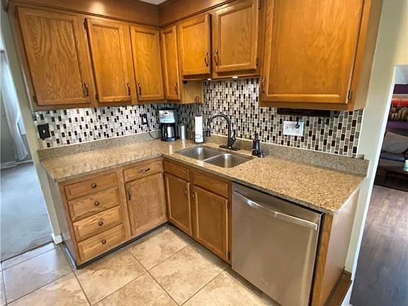 3rd image of 6263 Welland Ln