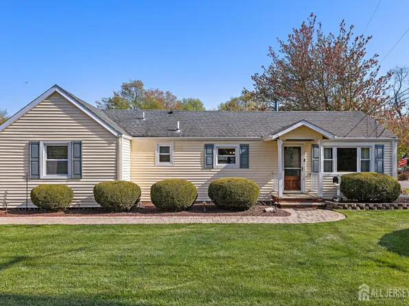 337 Manalapan Rd, Spotswood, NJ 08884