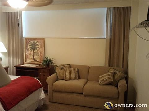 Large 2nd bedroom 12 x 12