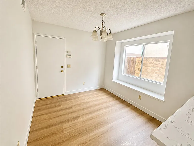 15583 Oak Springs Rd — Photo 15