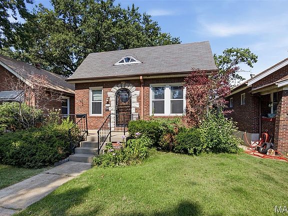 2nd image of 5223 Dewey Ave