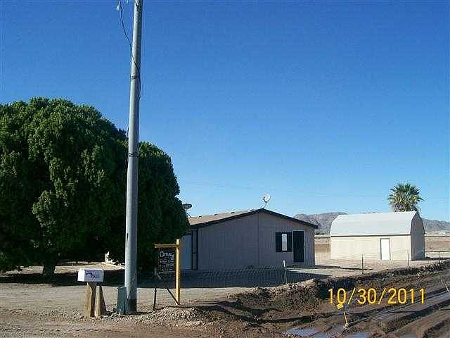 1st image of 7510 W Country Ln #9