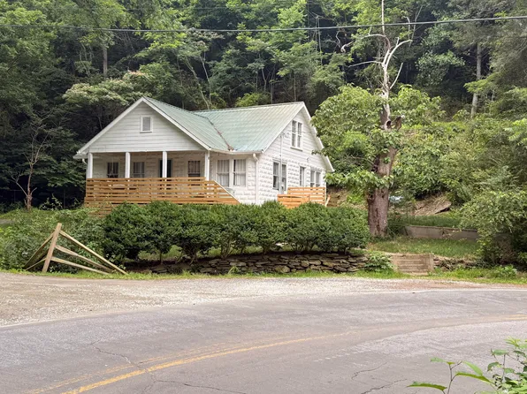 10 Wards Run, Marshall, NC 28753
