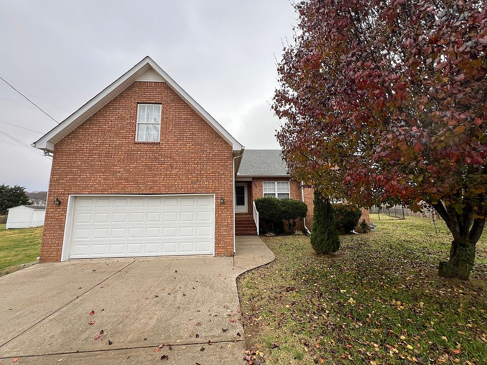 1st image of 301 Acorn Ct