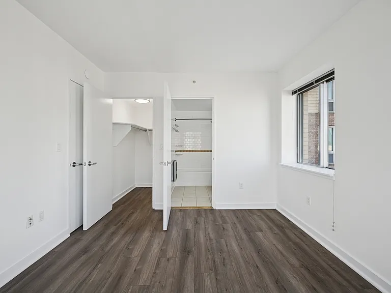 153-30 89th Ave #939 — Photo 9