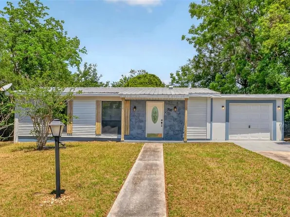 700 S Wellington Dr, Deltona, FL 32725
