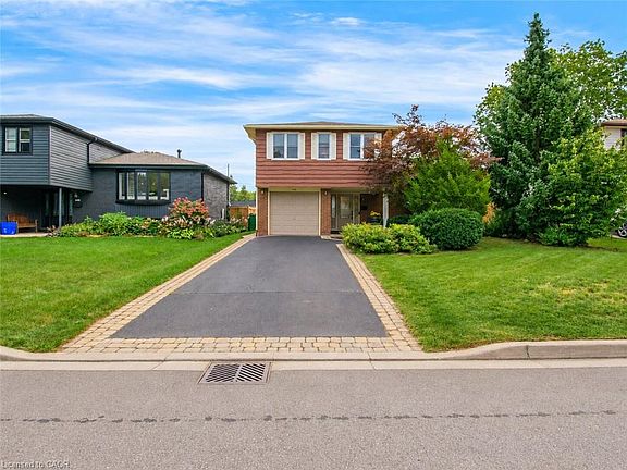 2nd image of 652 Meadow Ln