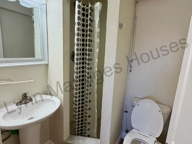 600 Central Ave #11 — Photo 5