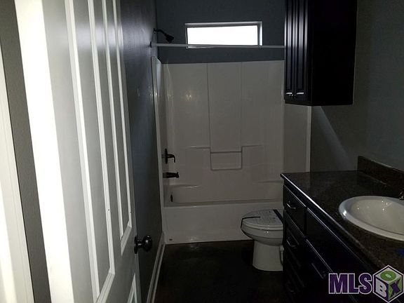 5th image of 41143 Toledo Ave