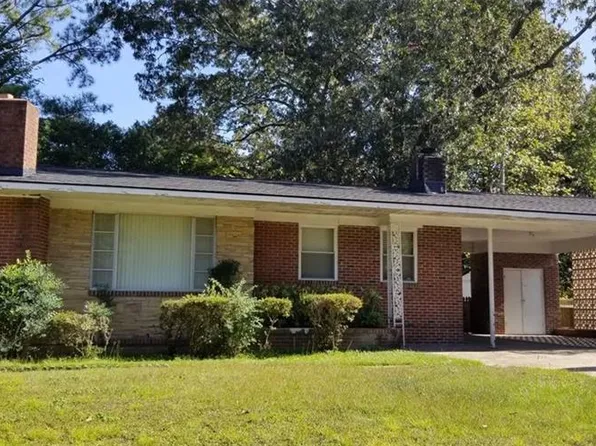 775 Rosewood Ave, Fayetteville, NC 28301