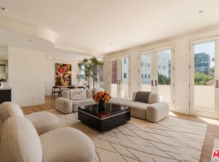 121 N Almont Dr APT 304, Beverly Hills, CA 90211