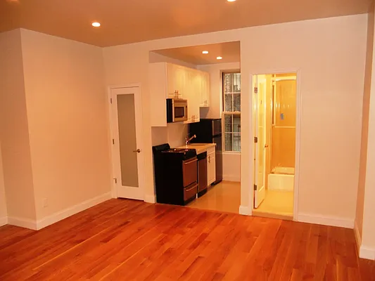 Rented by Sky Management | media 40