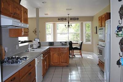 3rd image of 1543 Currie Dr