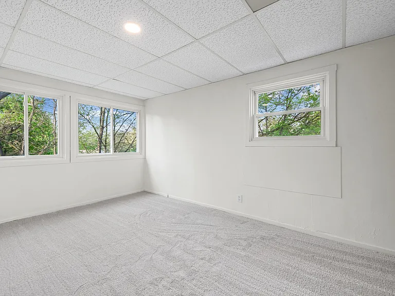31546 Alpena Ct — Photo 12