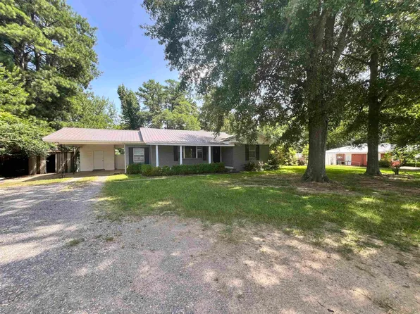 201 E Wiley St, Star City, AR 71667