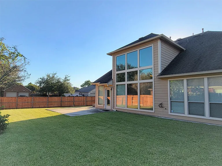 2813 Arbor Brook Ln — Photo 25