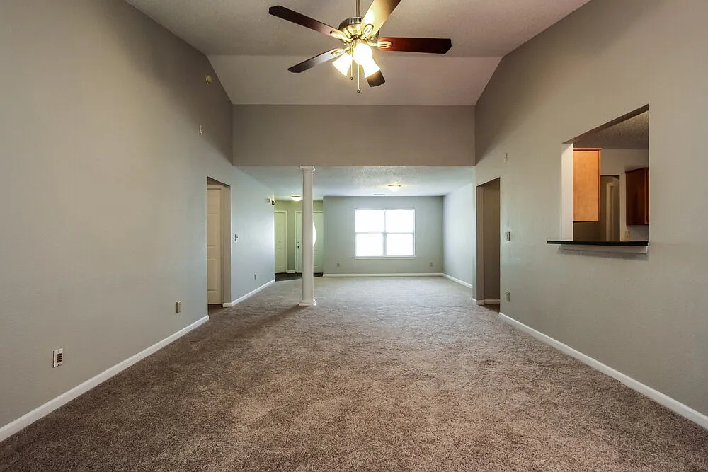3 bed, 2.0 bath, 1904 sqft, $2,680 — Photo 4