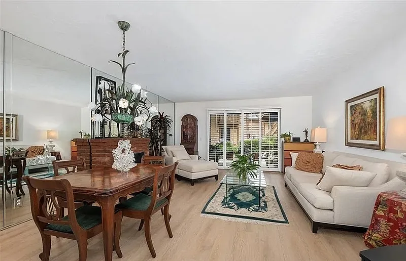 1 bed, 1.0 bath, 661 sqft, $1,800 — Photo 2
