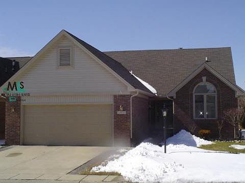1st image of 57435 Copper Creek Dr W