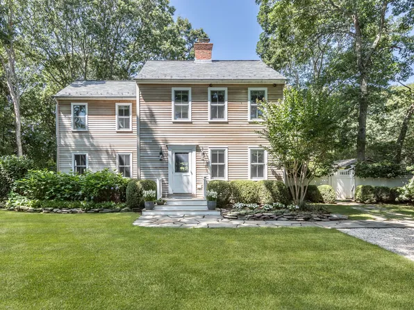 93 Wainscott Northwest Rd, Wainscott, NY 11975