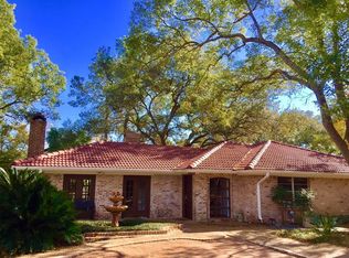 526 W Dana Ln, Piney Point Village, TX 77024