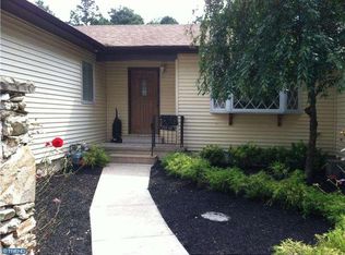 1100 Whitehall Rd, Williamstown, NJ 08094