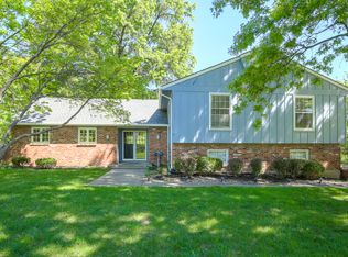 2304 W 103rd Ter, Leawood, KS 66206