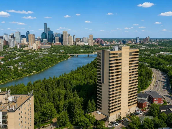 9929 Saskatchewan Dr NW #203, Edmonton, AB T6E 5J9