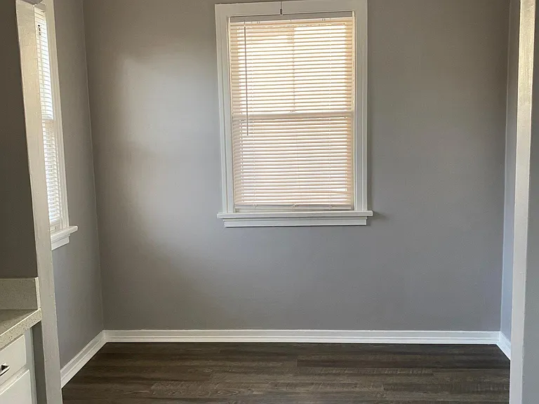 12433 Howard St — Photo 5