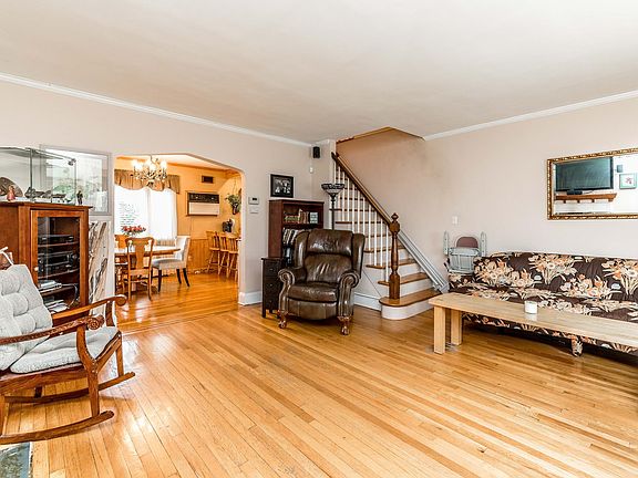 5th image of 1864 Rockville Dr