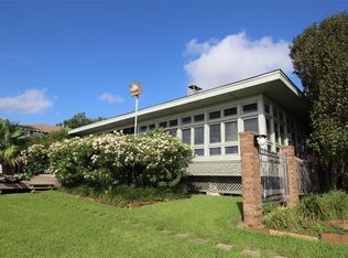 230 Garfield St, La Porte, TX 77571
