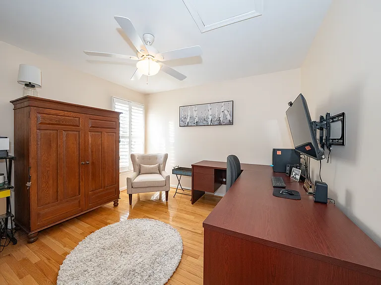 903 Maplewood Dr — Photo 37