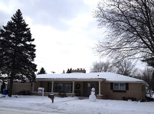 504 5th St, Waunakee, WI 53597