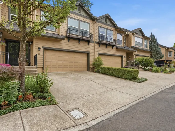 8 Summit Ridge Ct, Lake Oswego, OR 97035