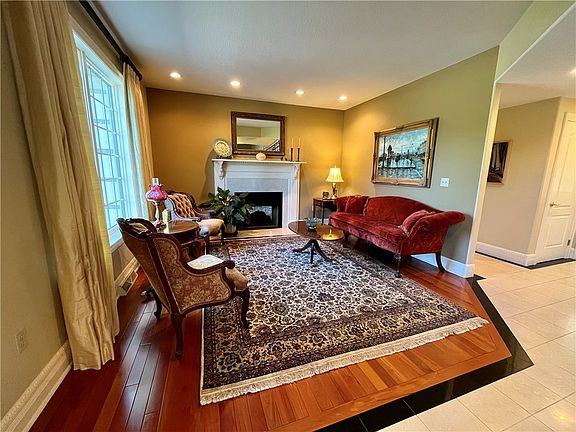 4th image of 4800 Tramarlac Ln