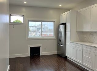 34 Garretson Ave FLOOR 2, Bayonne, NJ 07002