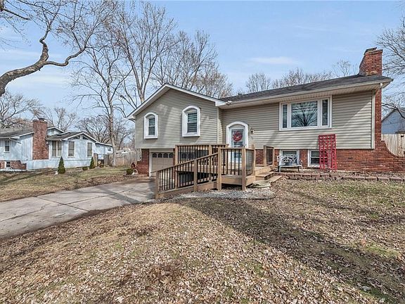 2nd image of 6709 NW Hilldale Dr