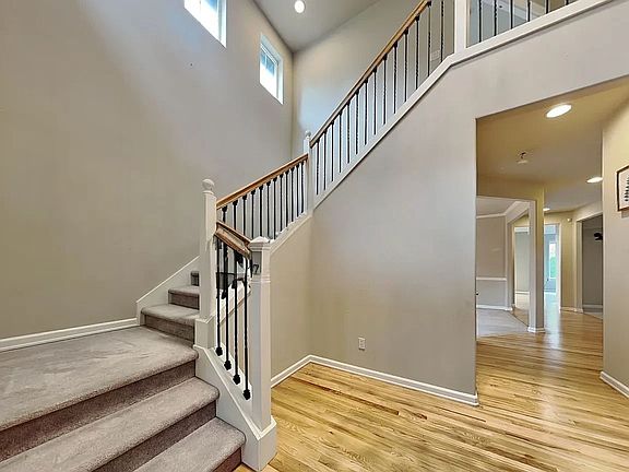 3rd image of 9879 187th Ct NE
