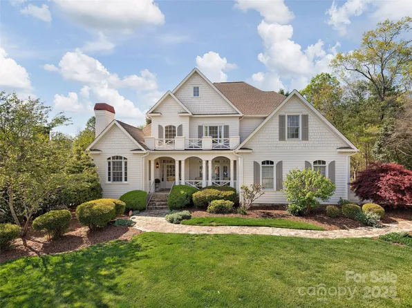 521 Pinchot Dr, Asheville, NC 28803