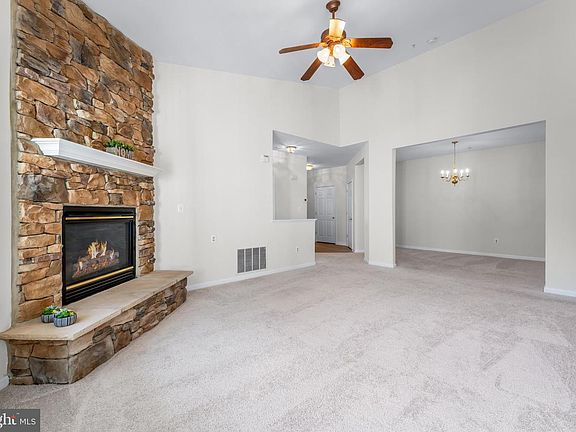 5th image of 524 Hopkins Landing Dr #524
