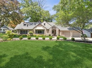 3300 Tomahawk Rd, Mission Hills, KS 66208